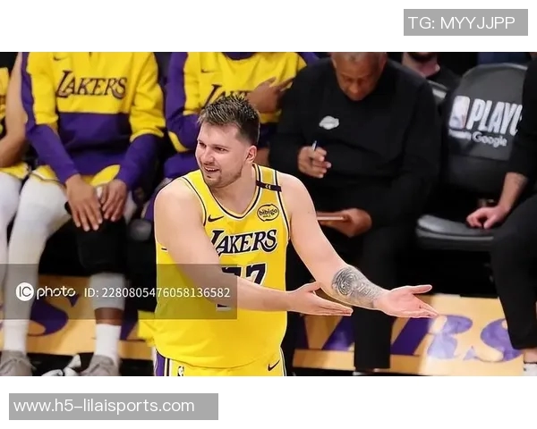 东契奇现场观战皇马展现瘦身效果下赛季能否重返巅峰状态